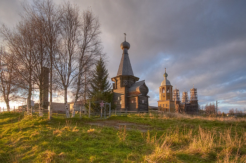 Село Троицкое заброшенная деревянная Церковь